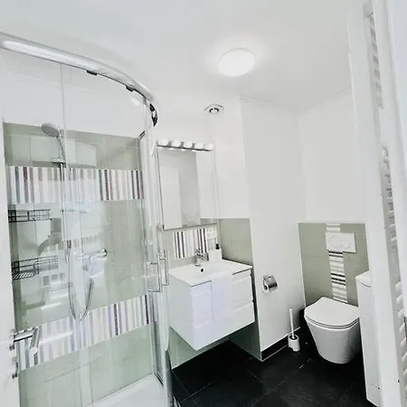 Appartement One Bedroom Flat In Center Near Train Station-gar7